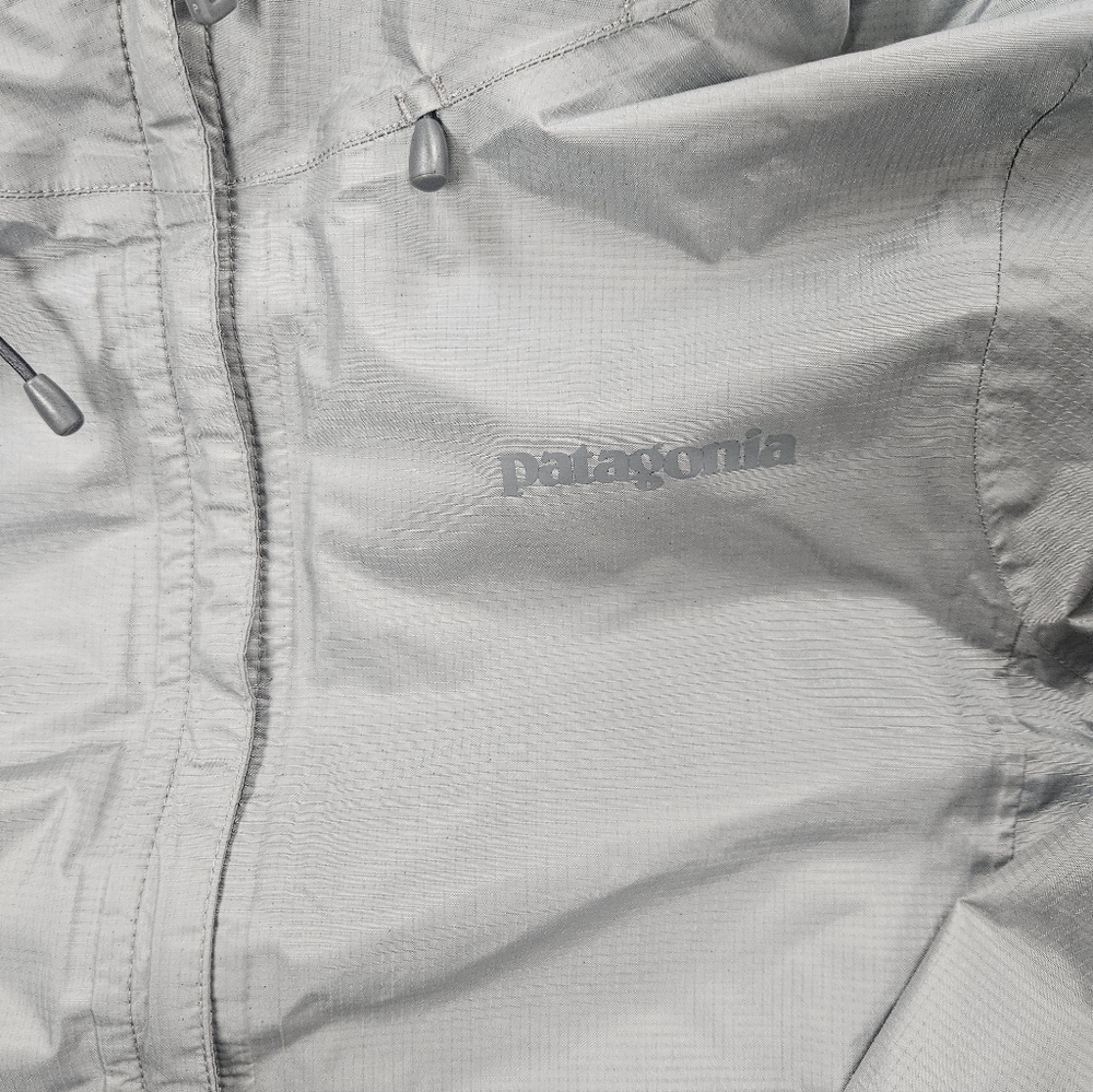 Patagonia Charcoal Hooded Windbreaker-EUC - Picture 2 of 7